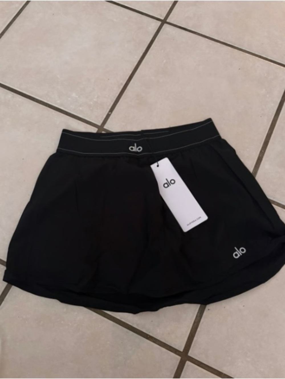 ALO Yoga Black Activewear Piece with White Tag